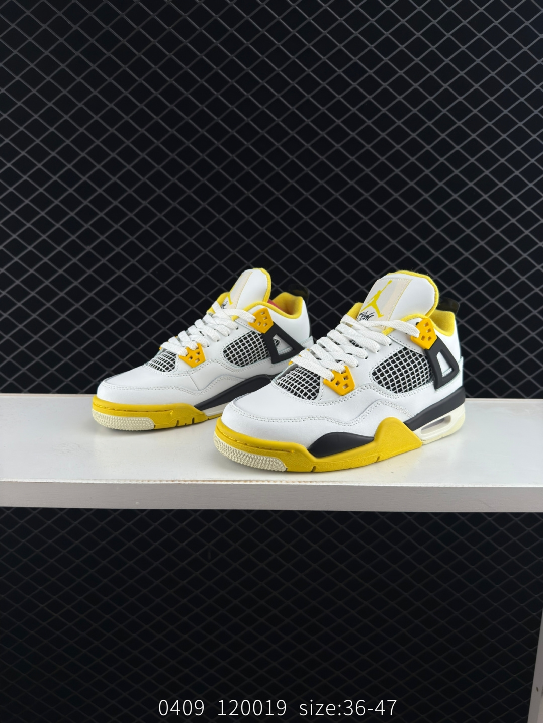 Nike Air Jordan 4 Retro